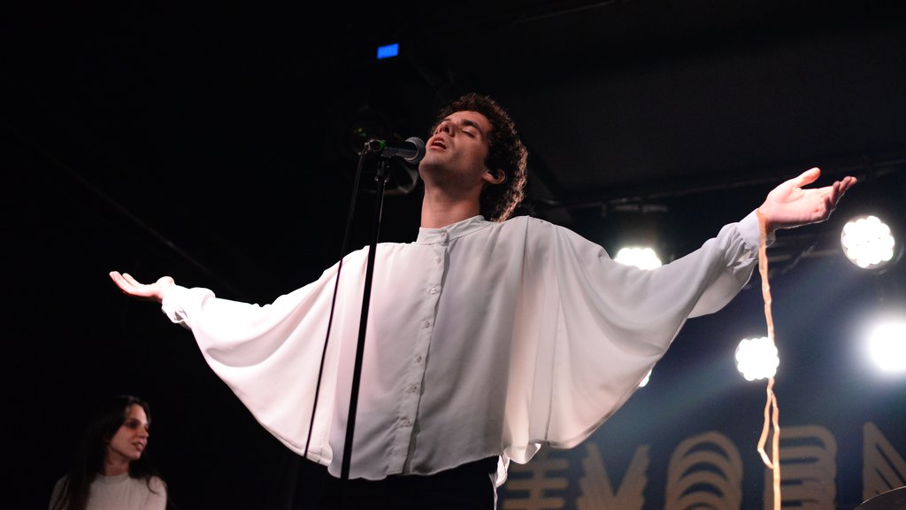 LUKA RAJIĆ večeras predstavlja SRBIJU na prestižnom festivalu EUROSONIC ...