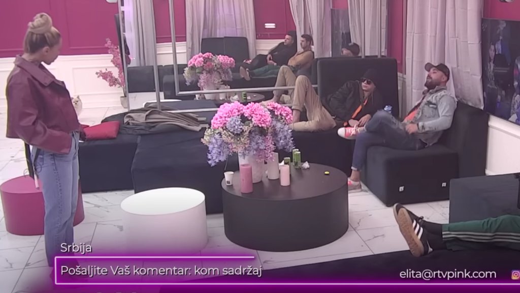 SNIMAO ME i TUKAO 😱 Aneli i Luka zauvek završili 💔 Prsten bacila u WC šolju ❗