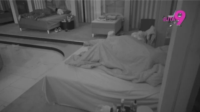 U CIK ZORE pre PRVIH PETLOVA 🦃 SOBA se TRESLA od ANITE i LUKE 🔥😘