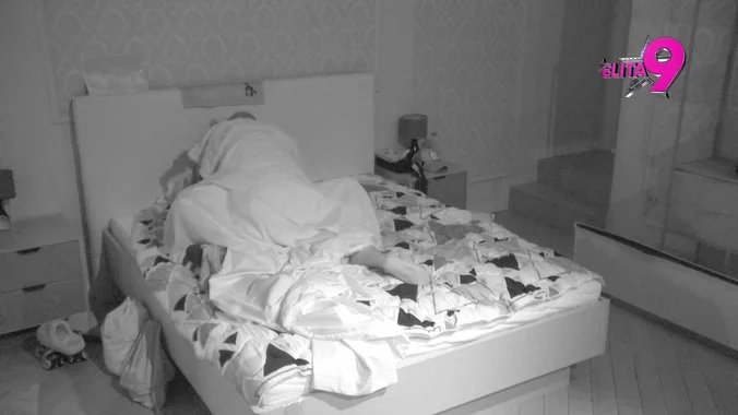 Aneli i Luka ŽESTOKO PROSLAVILI POMIRENJE, pa mu ona ISPOD JORGANA ŠAPNULA šta ŽELI OD NJEGA 😱