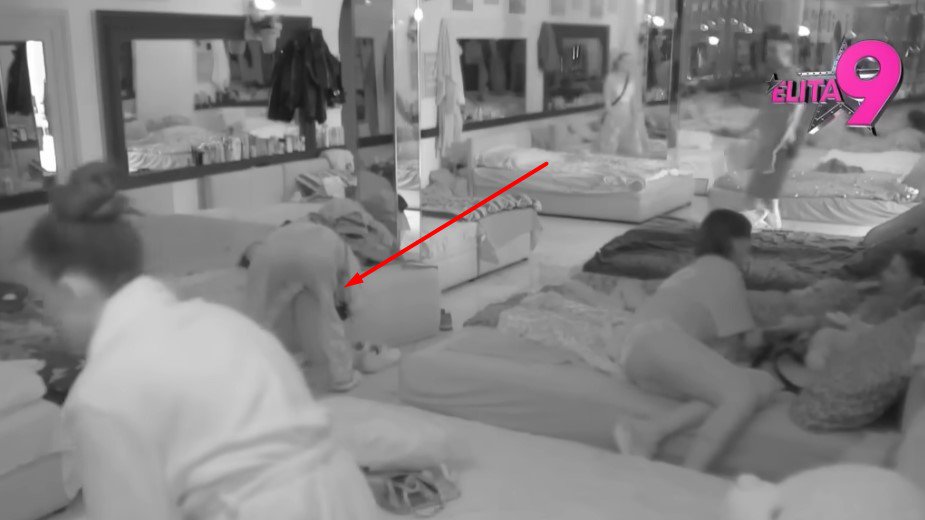 JANJUŠ preti, psuje, urliče ❗️UROŠ mu usred noći POSISAO STOPALA 😳  (VIDEO 📹)